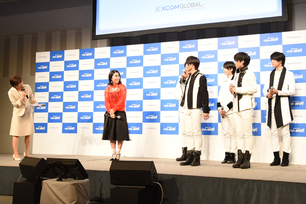 （画像）新CM撮影エピソードを語るイモトアヤコさんとマジックプリンスの皆さん