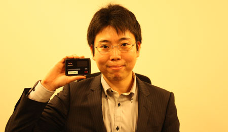 ���G�R�����ƕ���C�A���ѓ֎j����