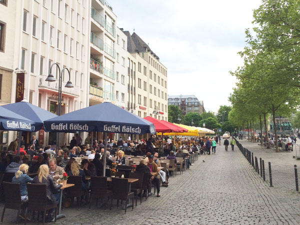 �h�C�c�A�P�����̊X����