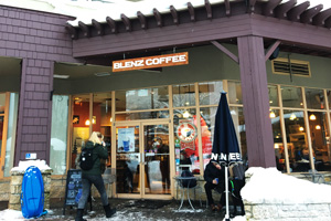 �u���e�B�b�V���R�����r�A�B�Ŗ�60�X�܂�W�J����u�����Y�R�[�q�[�B