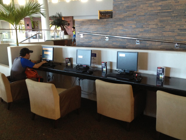 �z�e���̃C���^�[�l�b�g�ݔ�