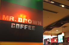 �uMR BROWN COFFEE�v�X�ܓ�