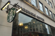 �����h���s���̃X�^�[�o�b�N�X�R�[�q�[