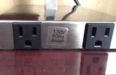 （画像）カナダのコンセント