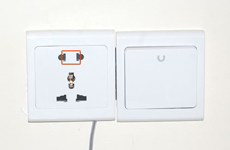 �J���{�W�A�̃R���Z���g�`��