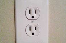 アメリカのコンセント形状1