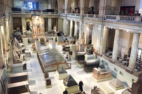 エジプト考古学博物館の中