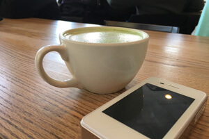 ブレンズコーヒー店内でレンタルWiFiと
