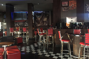 Kigari Heights内のカフェレストラン「Riders Lounge」