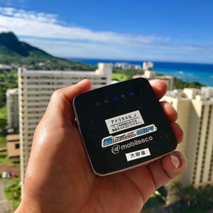 ハワイの風景とWiFiルーター